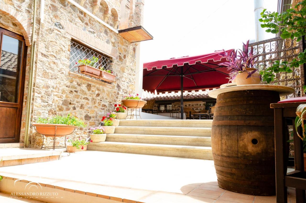 Bed and Breakfast Le Due Torri Filadelfia Exterior foto